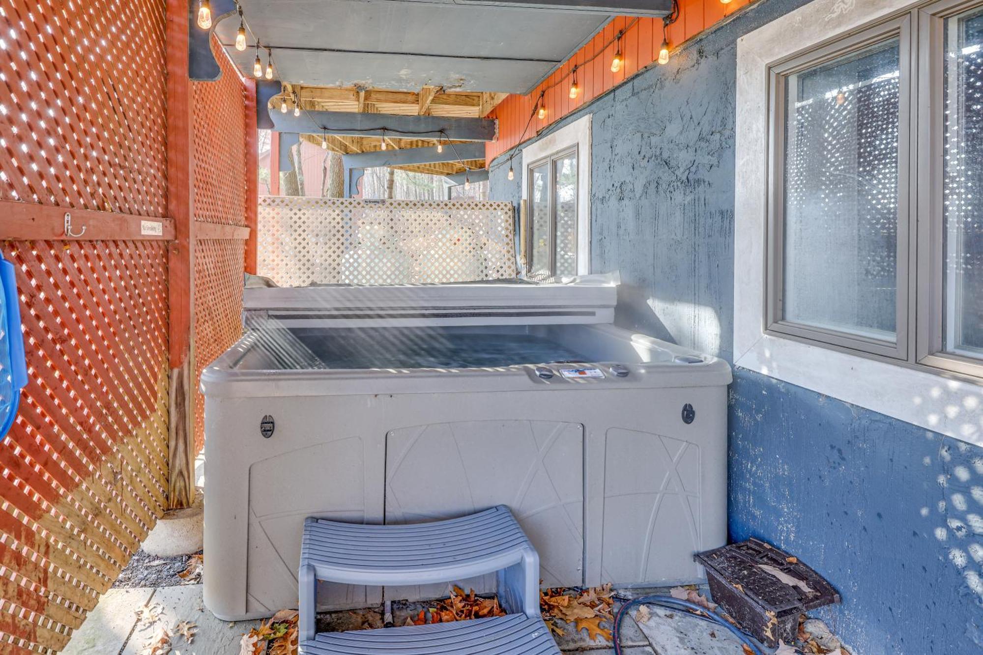 Unique Roundhouse: Hot Tub-Game Room-Firepit&More! Bushkill Exterior photo